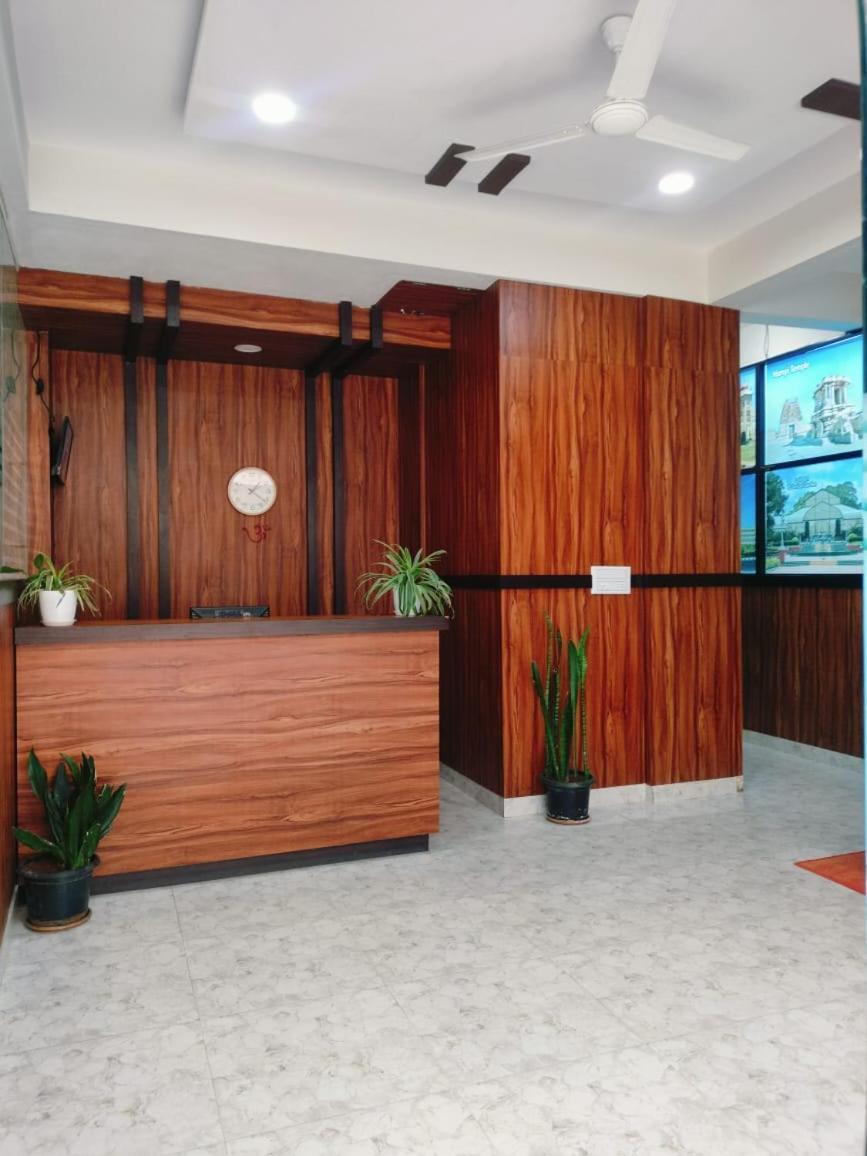 Golden Chariot 1Bhk Flat Manyata Tech Park Hotel Bangalore Exterior photo